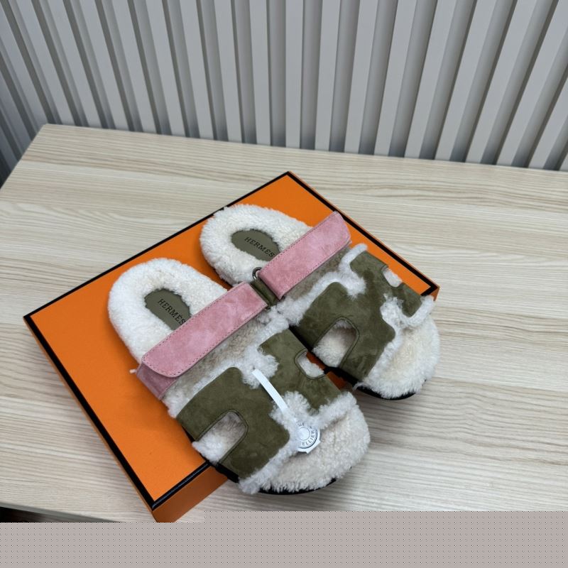 H**mes slippers